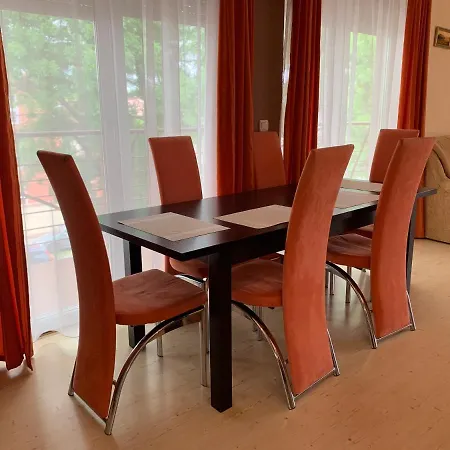 Indi Apartment Siofok
