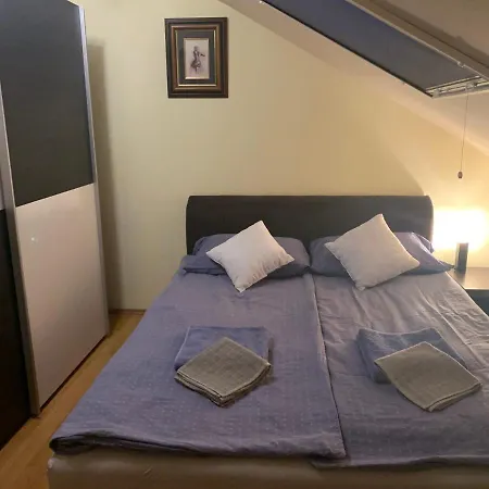 Apartment Indi *