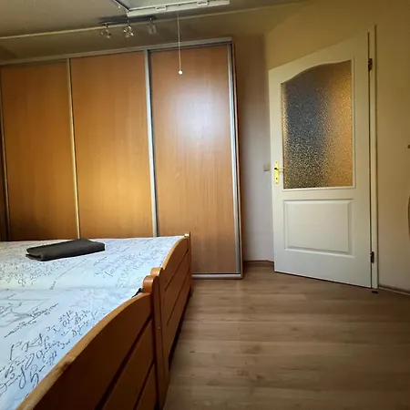 Indi Apartment *