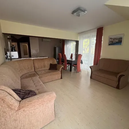 Apartment Indi